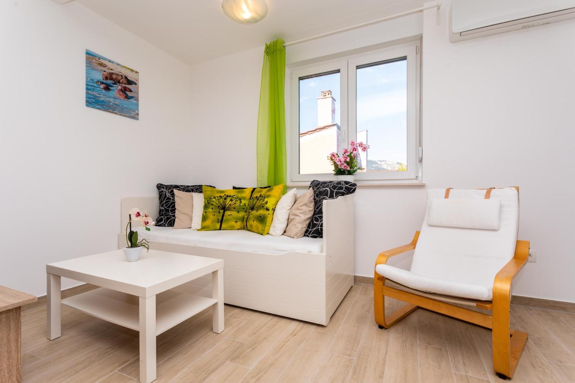 Apartments Vugrinec With Terrace Baska  Bagian luar foto